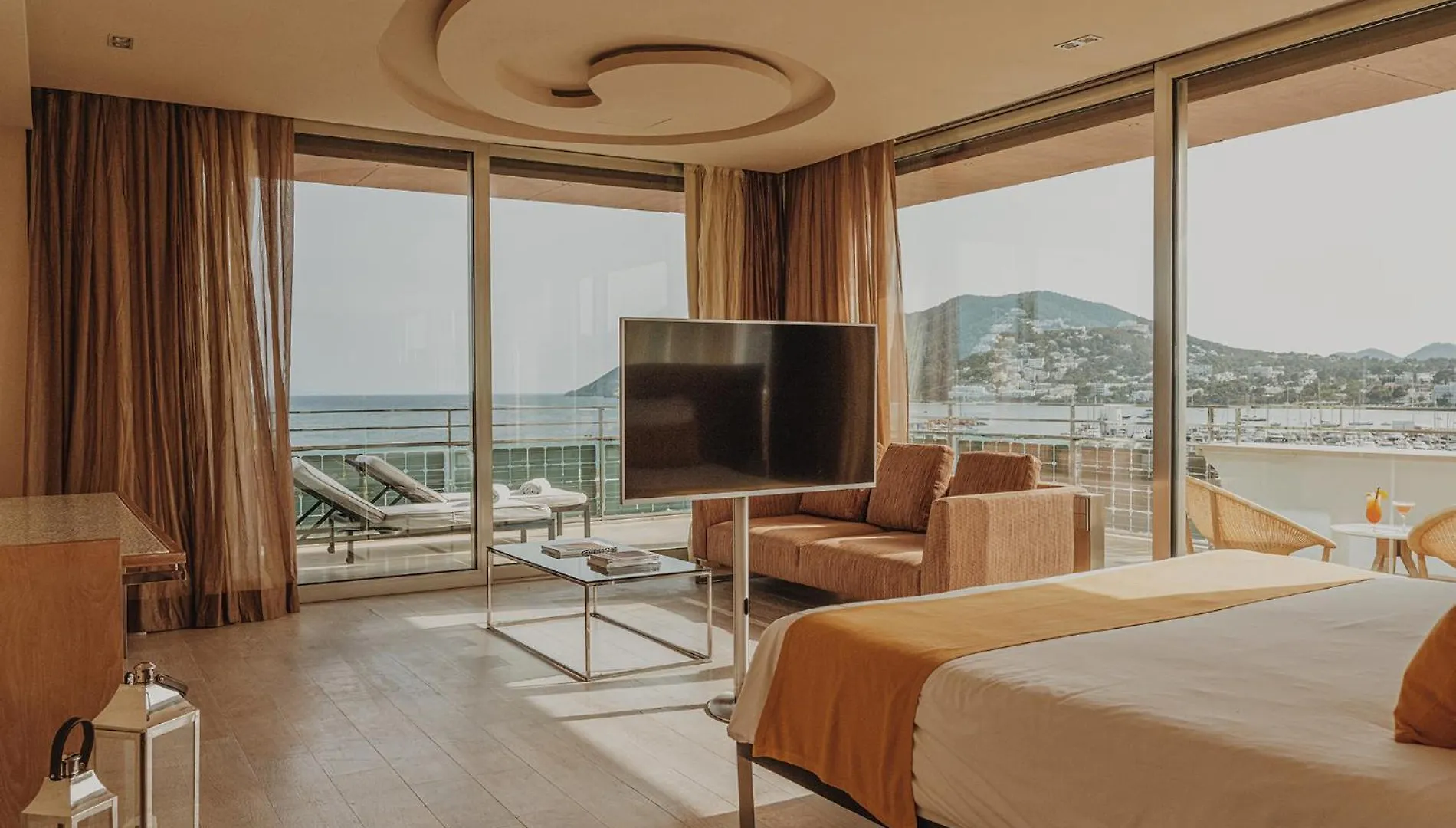 Aguas De Ibiza Grand Luxe Hotel - Small Luxury Hotel Of The World Santa Eularia des Riu