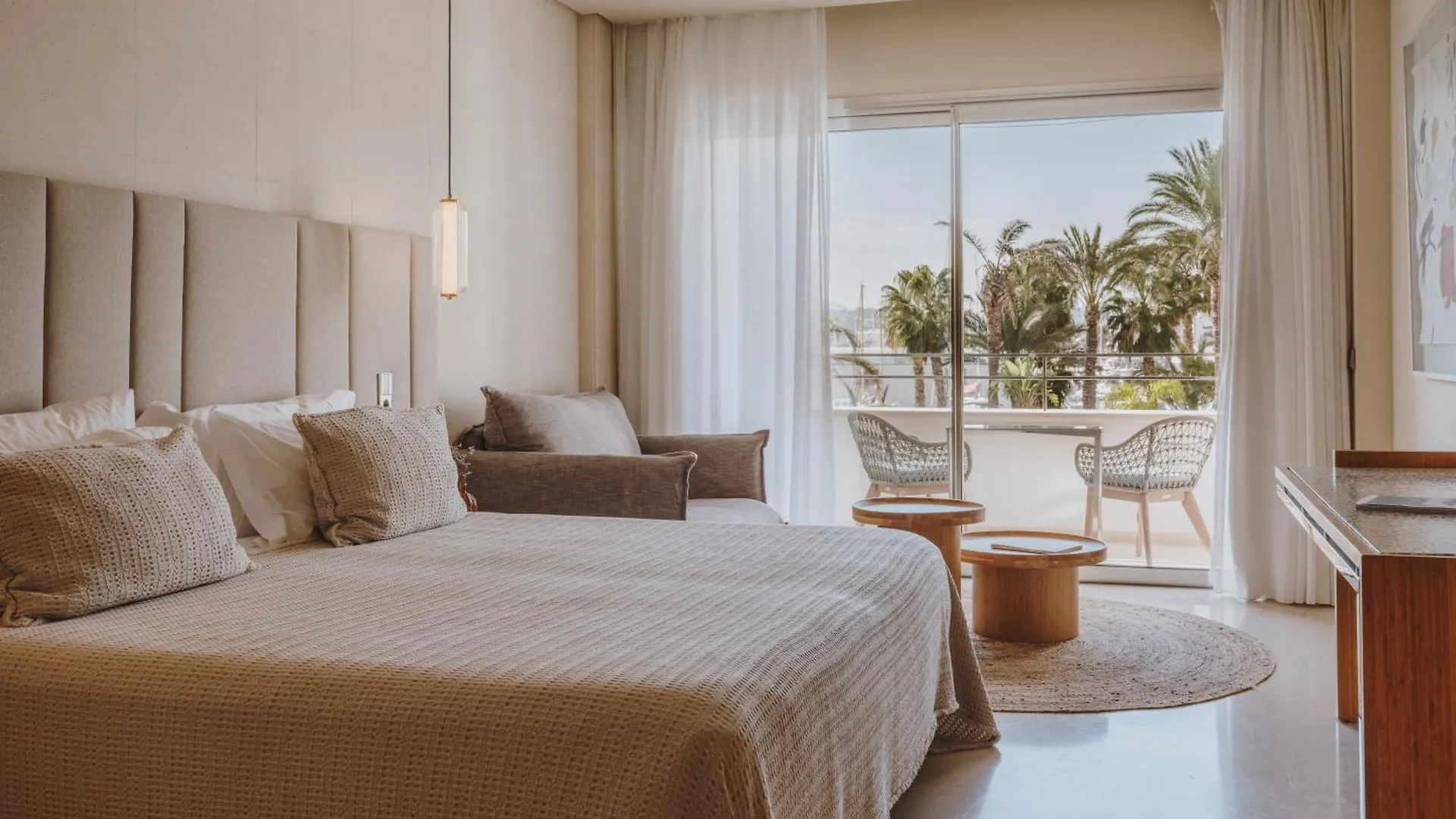 *****  Aguas De Ibiza Grand Luxe Hotel - Small Luxury Hotel Of The World Santa Eularia des Riu Španělsko